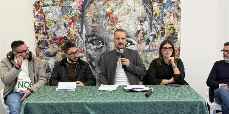 Colacicco resta in sella, Con Laterza rassegna le sue deleghe