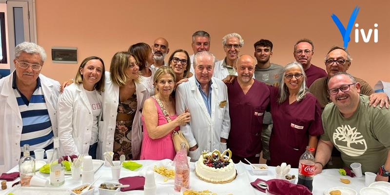 Fonendoscopio al chiodo e lacrime al "San Pio": il dottor Lorusso va in pensione