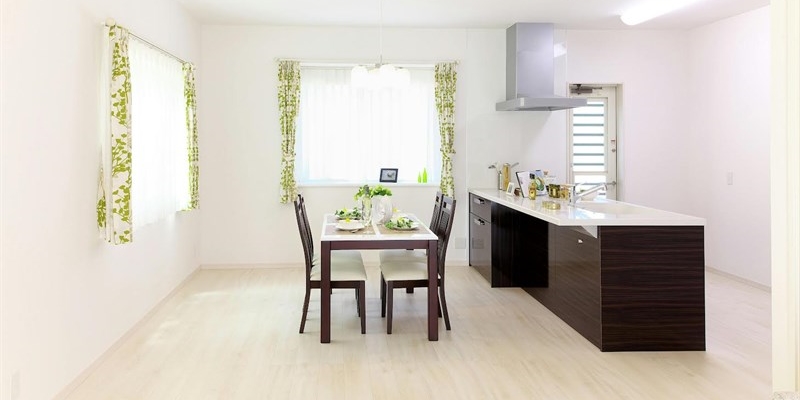 Come creare la giusta illuminazione in casa: comfort, atmosfera e consumi