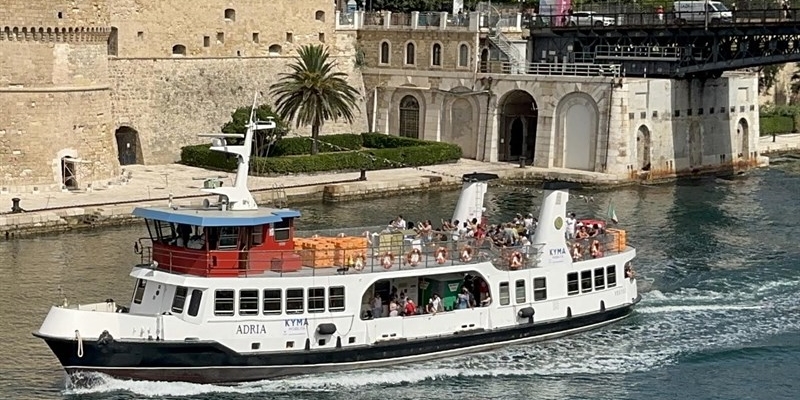 Marina Militare e Kyma Mobilità di nuovo insieme: torna il servizio idrovie per l’Isola San Pietro