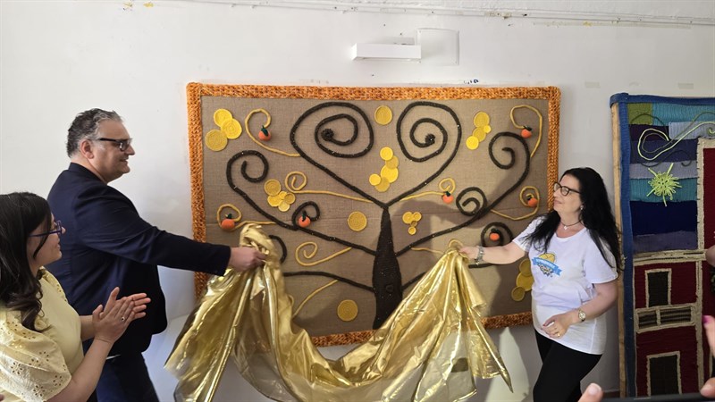 Arte e tradizione a Palagiano, inaugurate due opere all'uncinetto