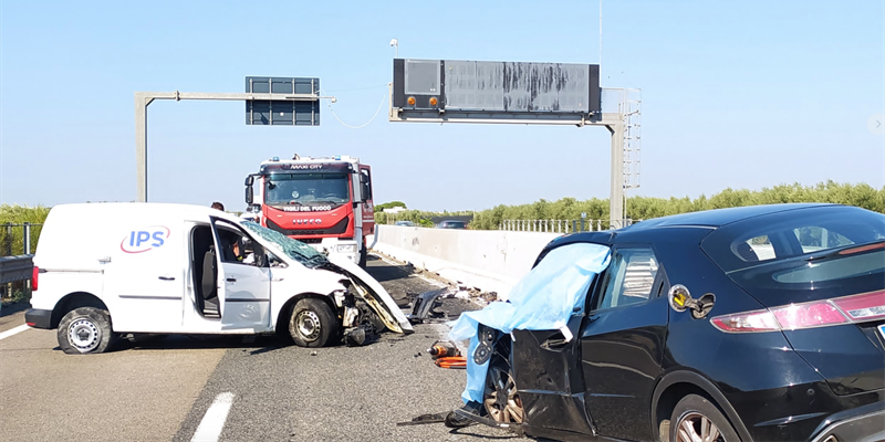 incidente mortale sulla statale 106